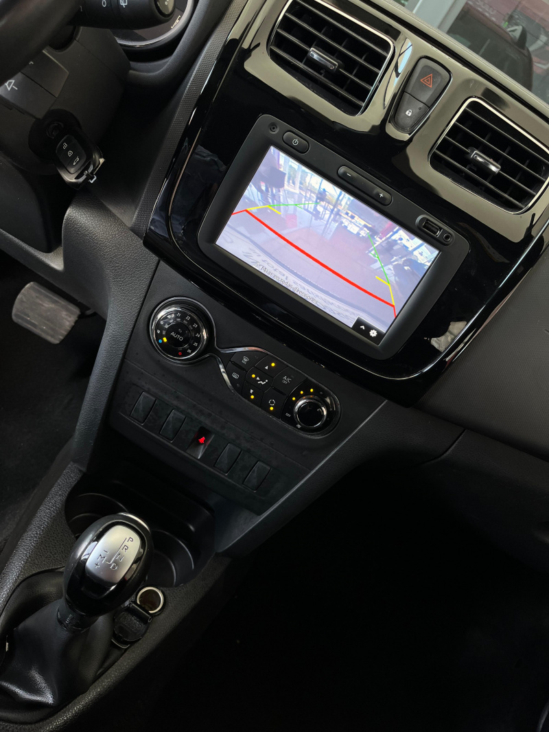 Renault Sandero y Stepway INTENS CVT 2023